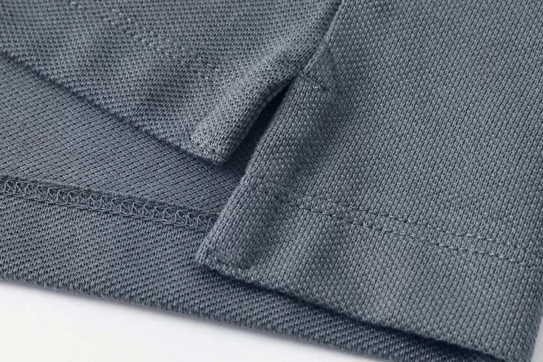 ：240 BURBERRY Polo New Arrival Classic TB ， ， Classic ， ， ， 100% ， ， ， ：Black White Dark Blue Gray Dark Gray Green Brown Size：M-XXL ， Burberry ， 。 ， 。100% :100% ;96% 4%